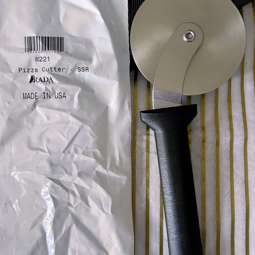 Black Pizza Cutter
